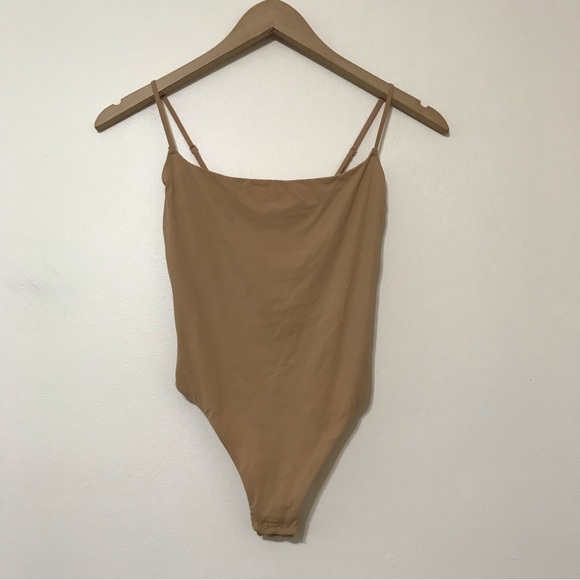 SKIMS Tops - Skims Bodysuit